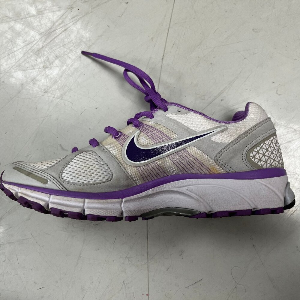 Nike Womens Air Zoom Pegasus 28 443802-155 White Running Shoes Sneakers Size 7.5